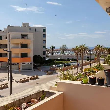 Daire 4 People - Christmas Market - Port -