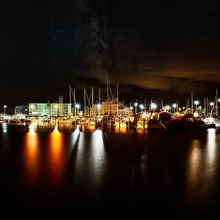 4 People - Christmas Market - Port - Le Barcares